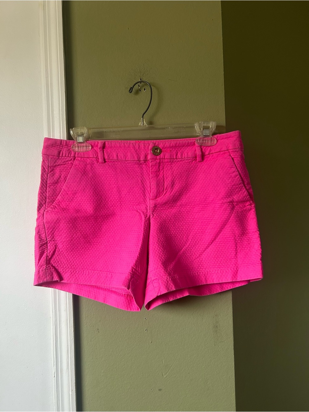 Lilly Pulitzer Hot Pink Textured Bermuda Shorts Sz 6